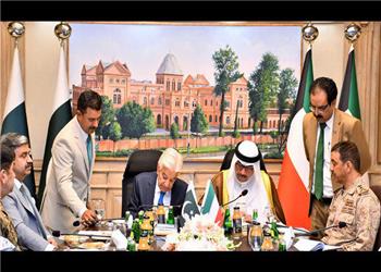 پاکستان و کویت توافقنامه دفاعی امضا کردند